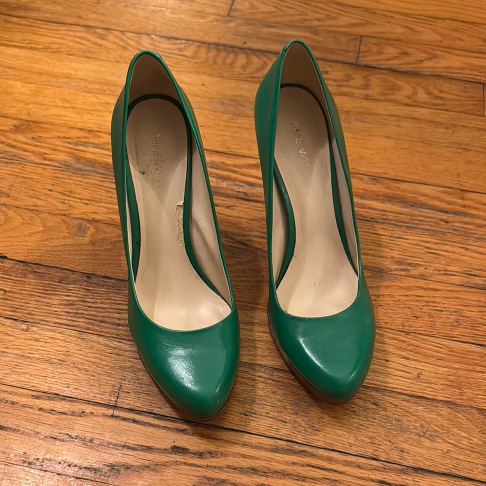 Nine West Green Heels